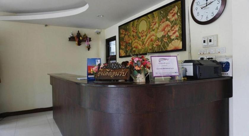 Ponburi Hotel Nan Exterior foto